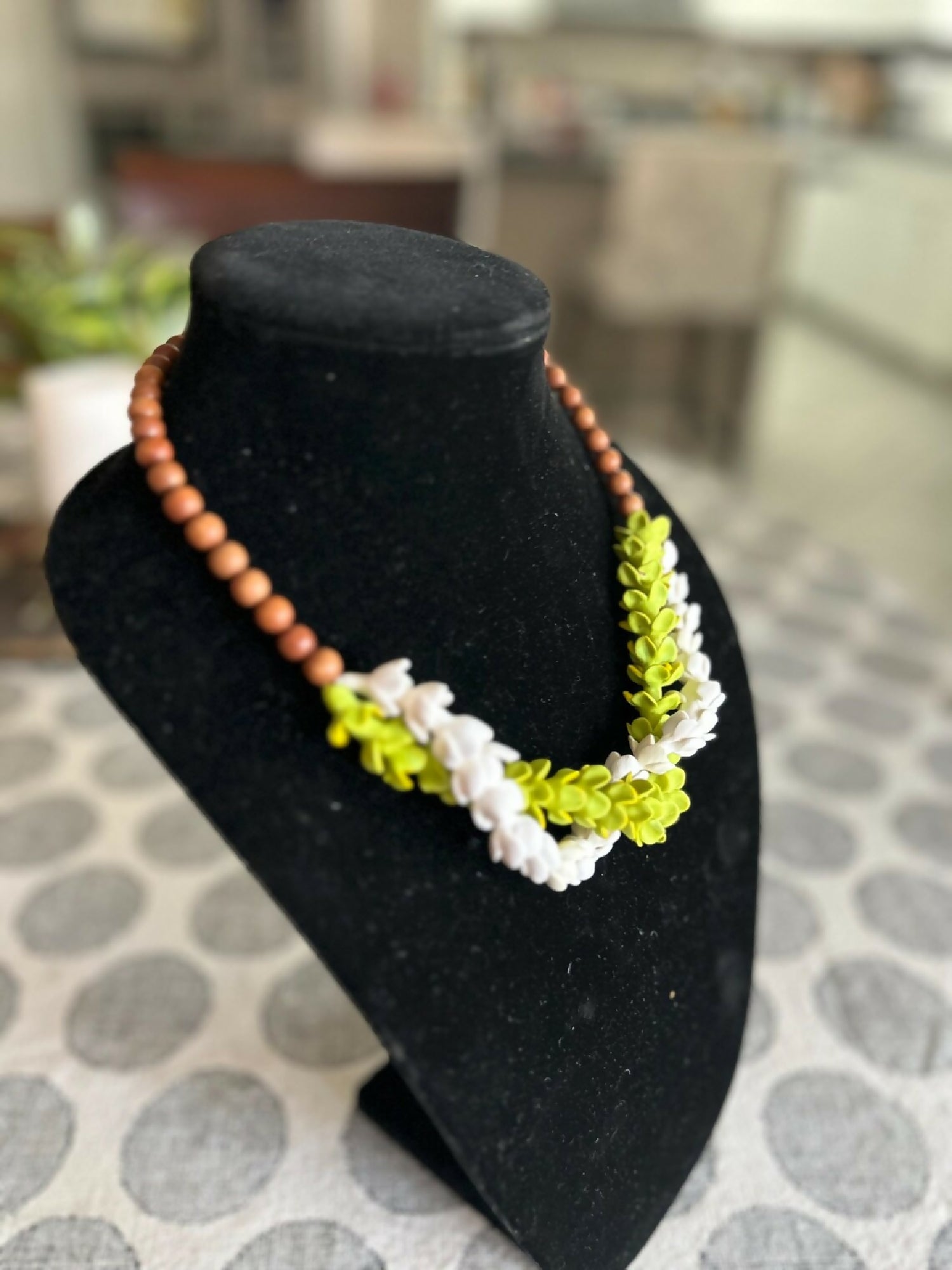Pakalana and Pikake Entwined with Iliahi - Choker