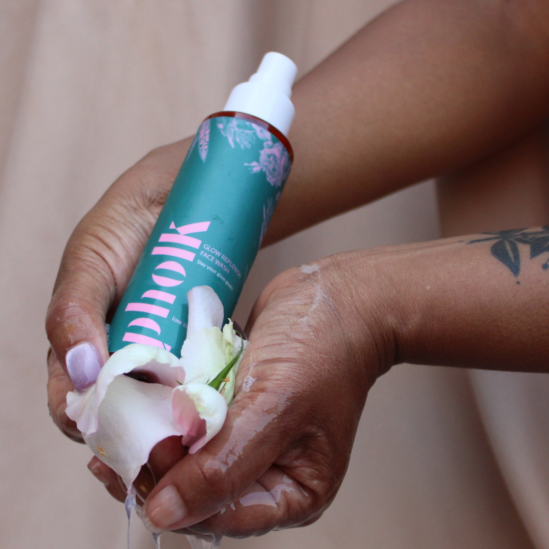 Glow Replenish Face Wash
