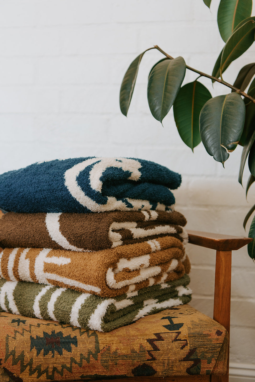 Out West Plush Throw - Saddle Brown