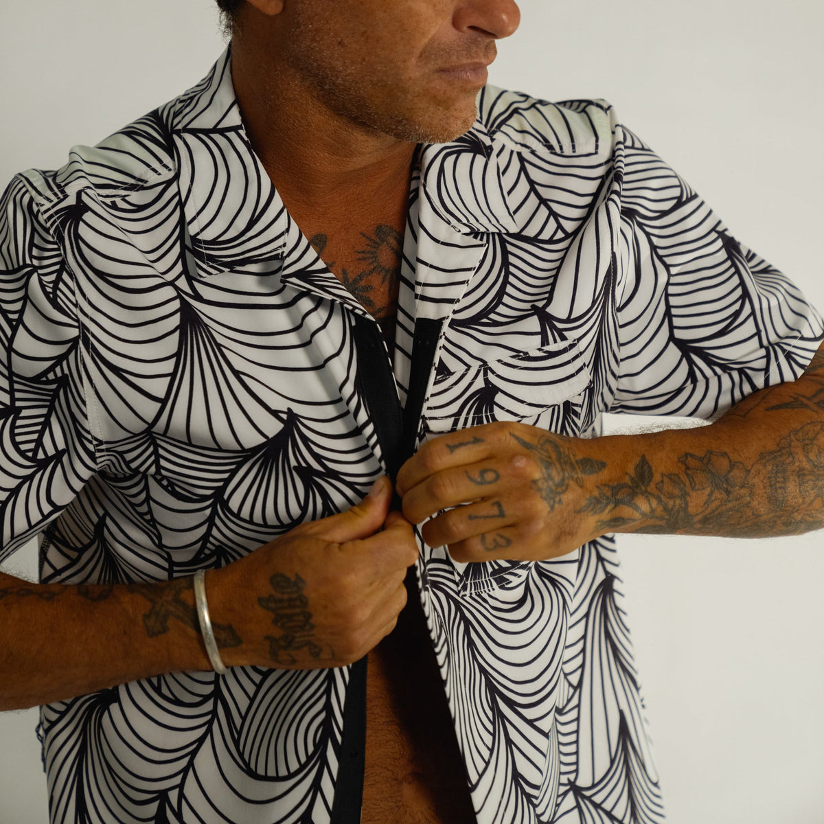 OLEU UV QUICK-DRY BOARDSHIRT - WAVES SUMMER WHITE
