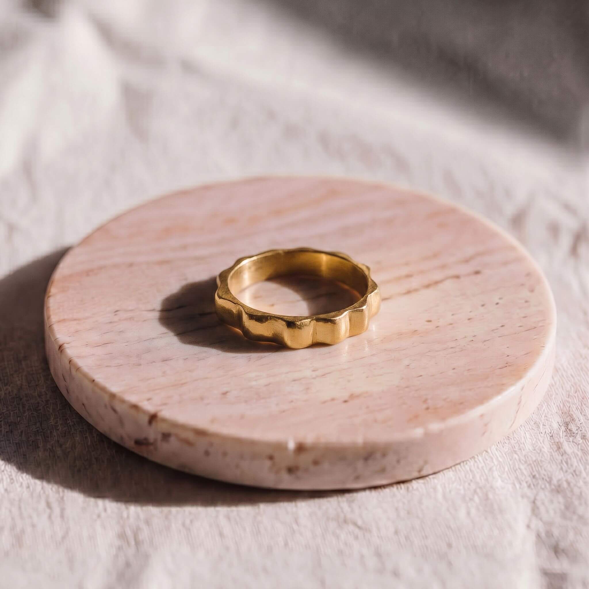 Misi Brass Cobblestone Style Band Ring Unisex