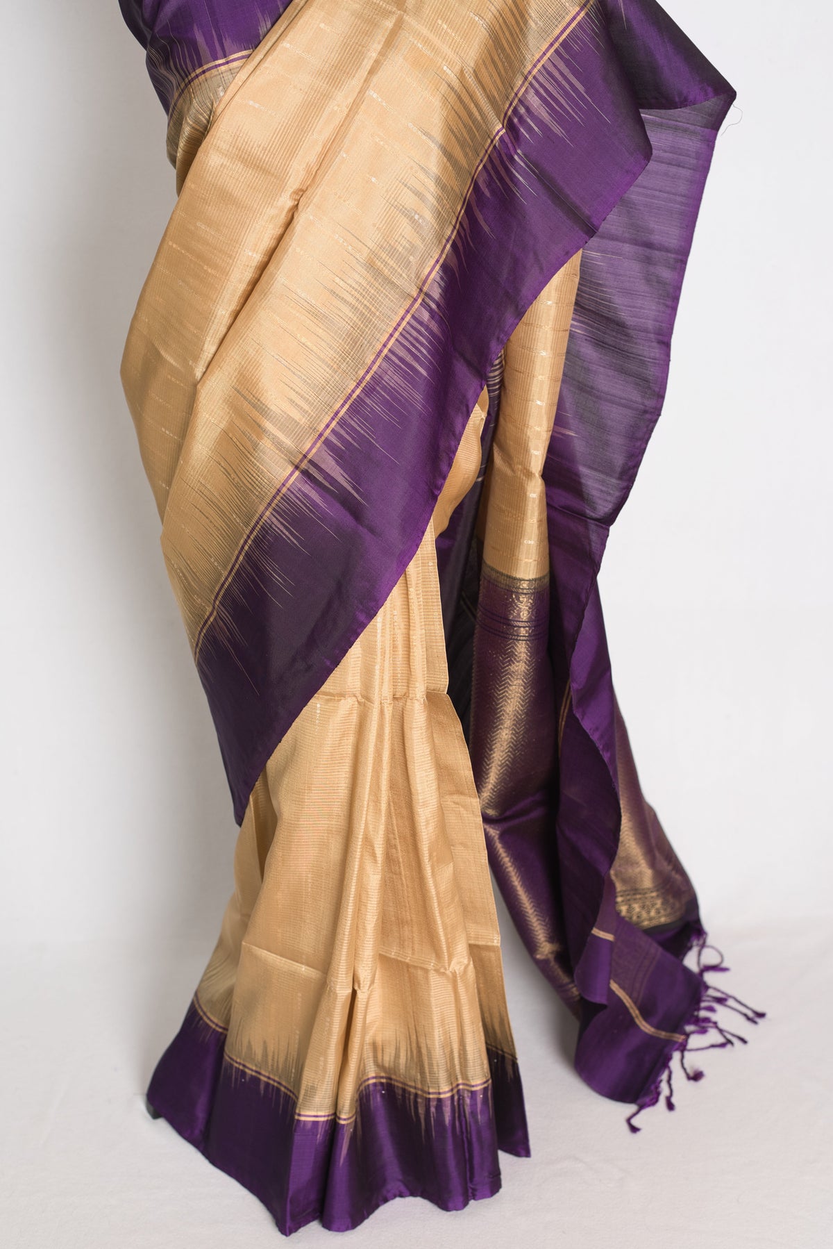 Nita : Beige and Deep Purple Lightweight Pure Kanjivaram Silk Saree
