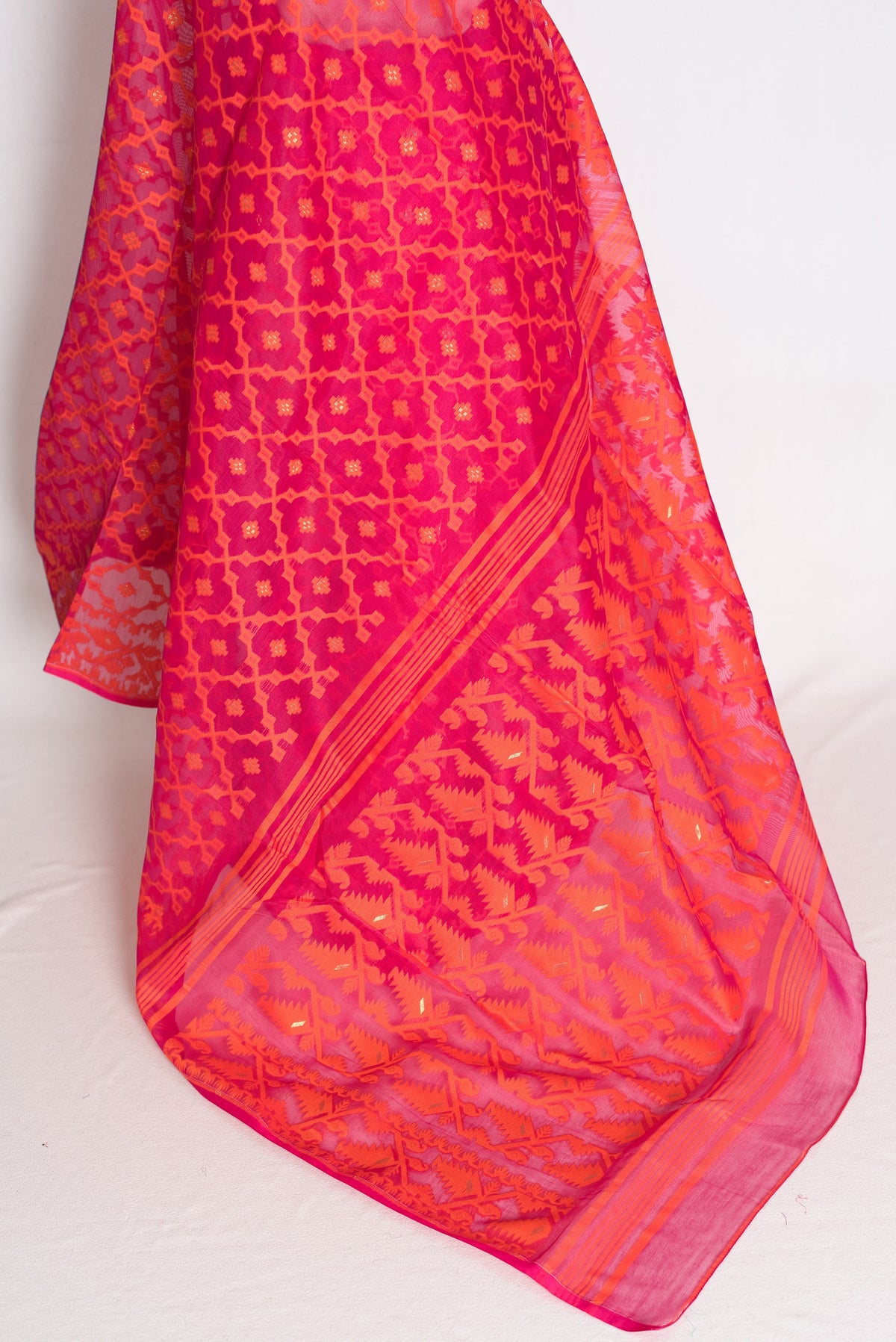 Nagma : Pink and Orange Soft Blended Cotton Jamdani Saree