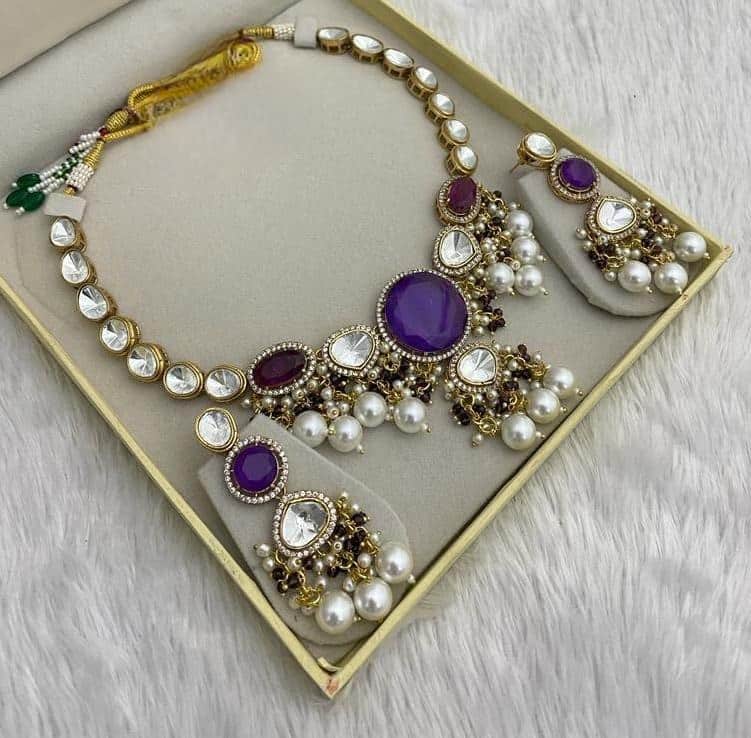 Adroable Designer Pearl Kundan Set