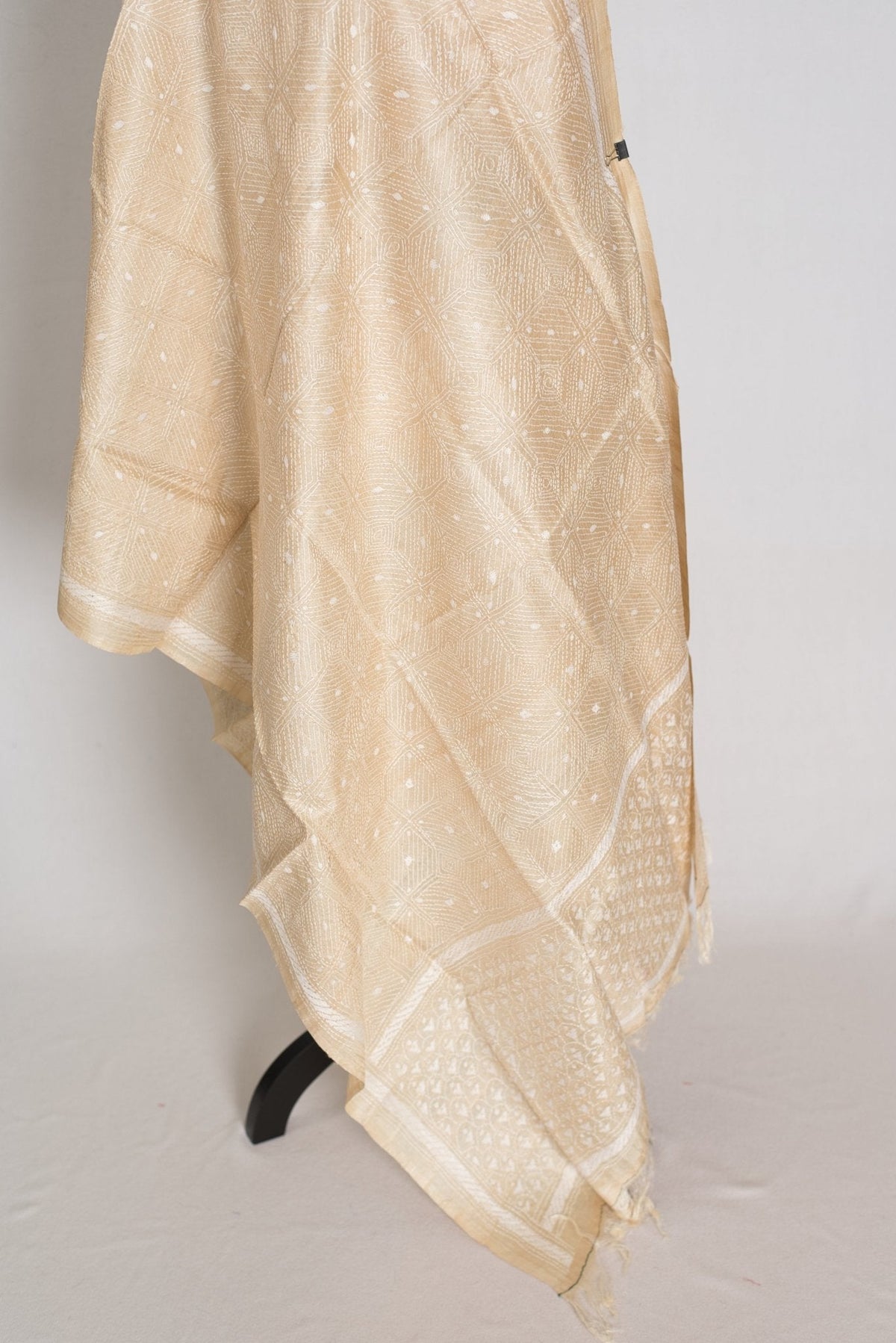 Artisanal West Bengal Beige & White Pure Gachi Tussar Silk Kantha Dupatta