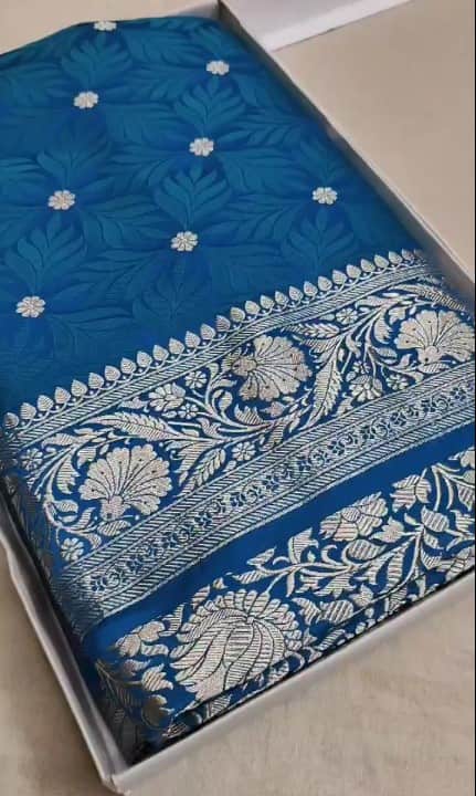 Beautiful Antique Gold Zari Work Banarasi Mashru Silk Saree