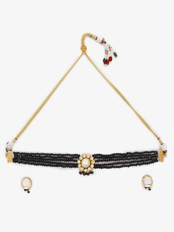 Beautiful Black And Golden Kundan Choker With Round Shape Studs