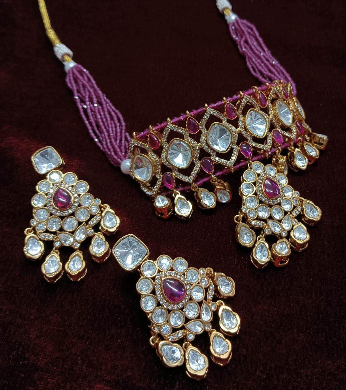 Beautiful Choker Set With Stone
