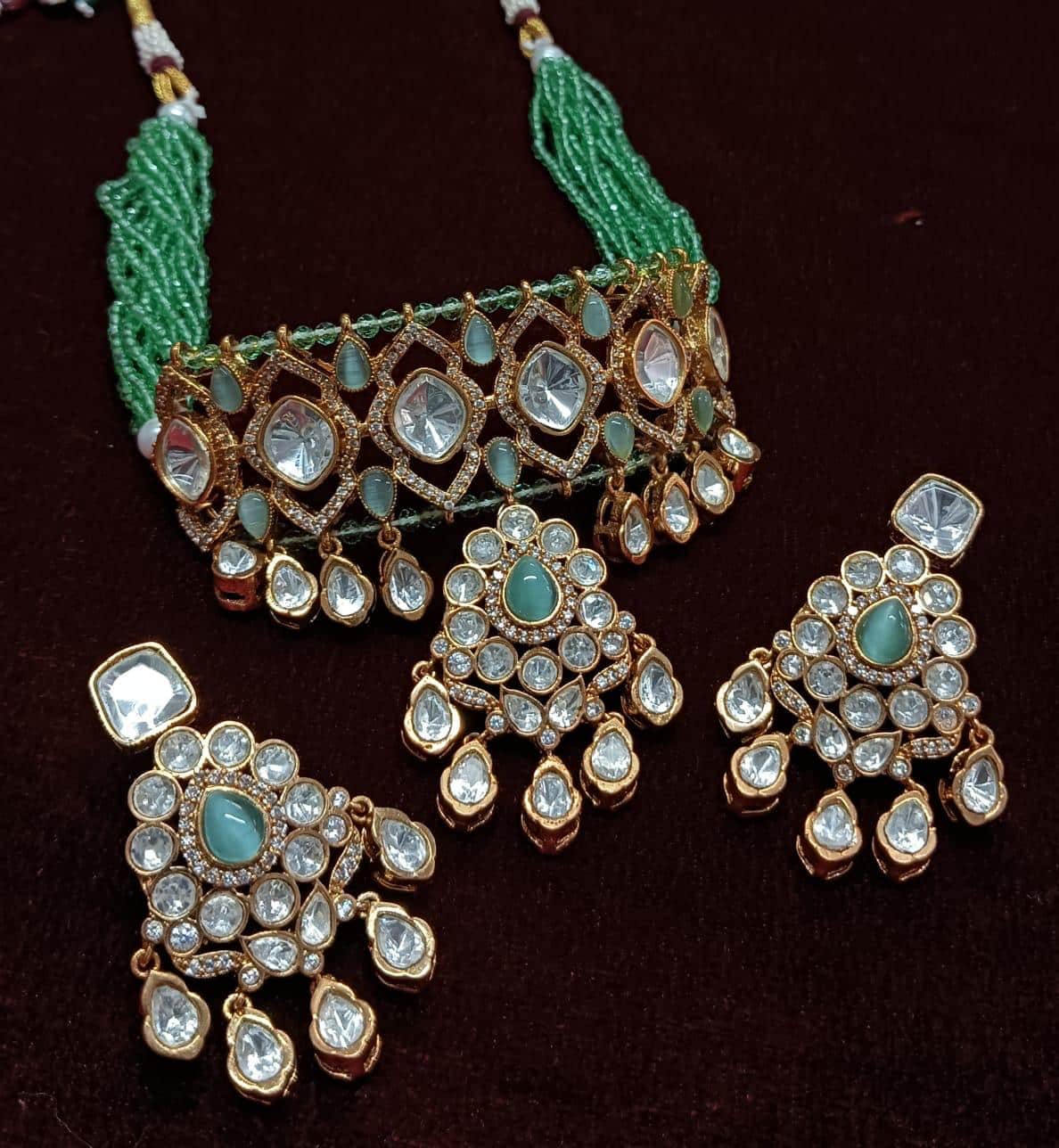 Beautiful Choker Set With Stone