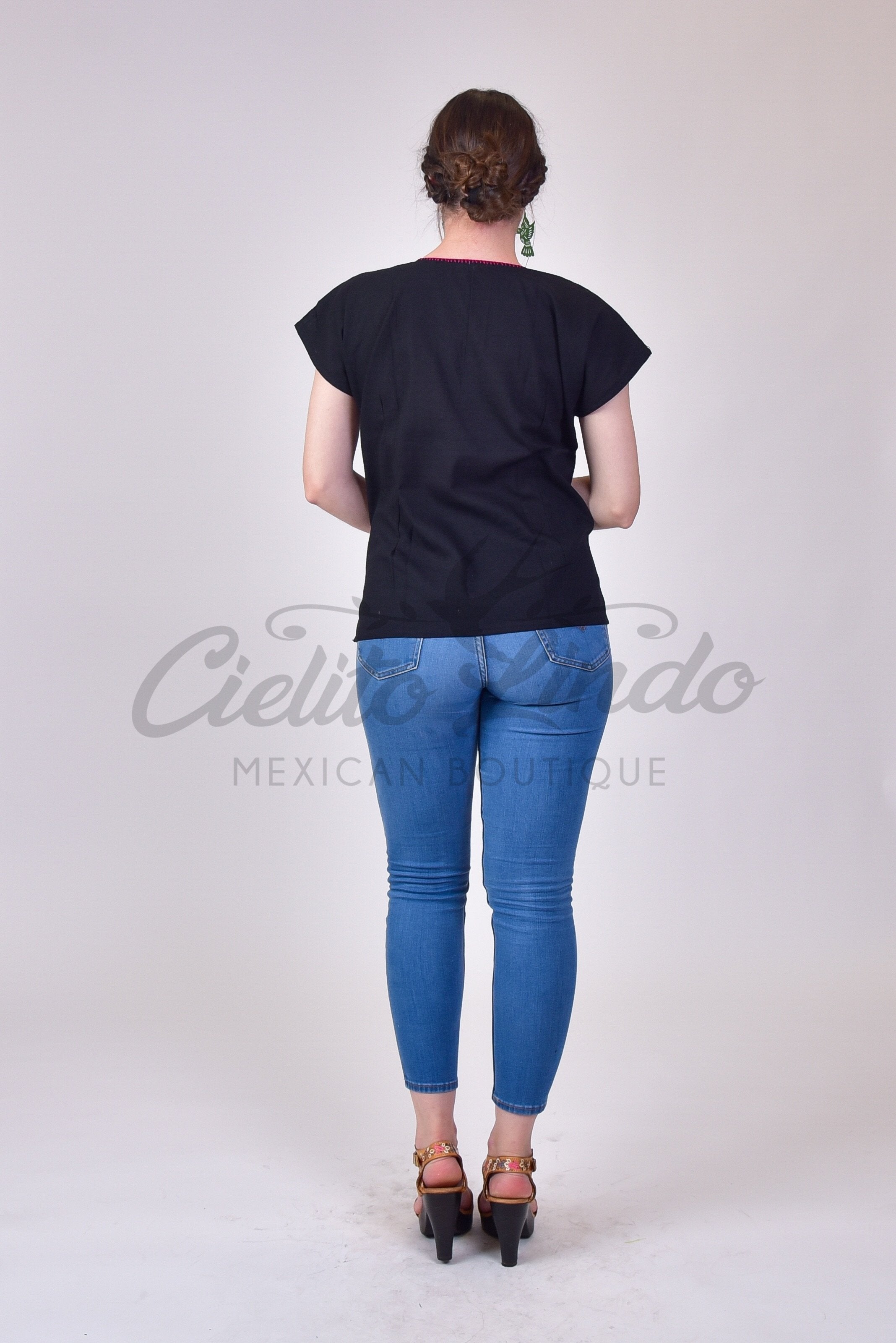 Sugar Skulls Top Black