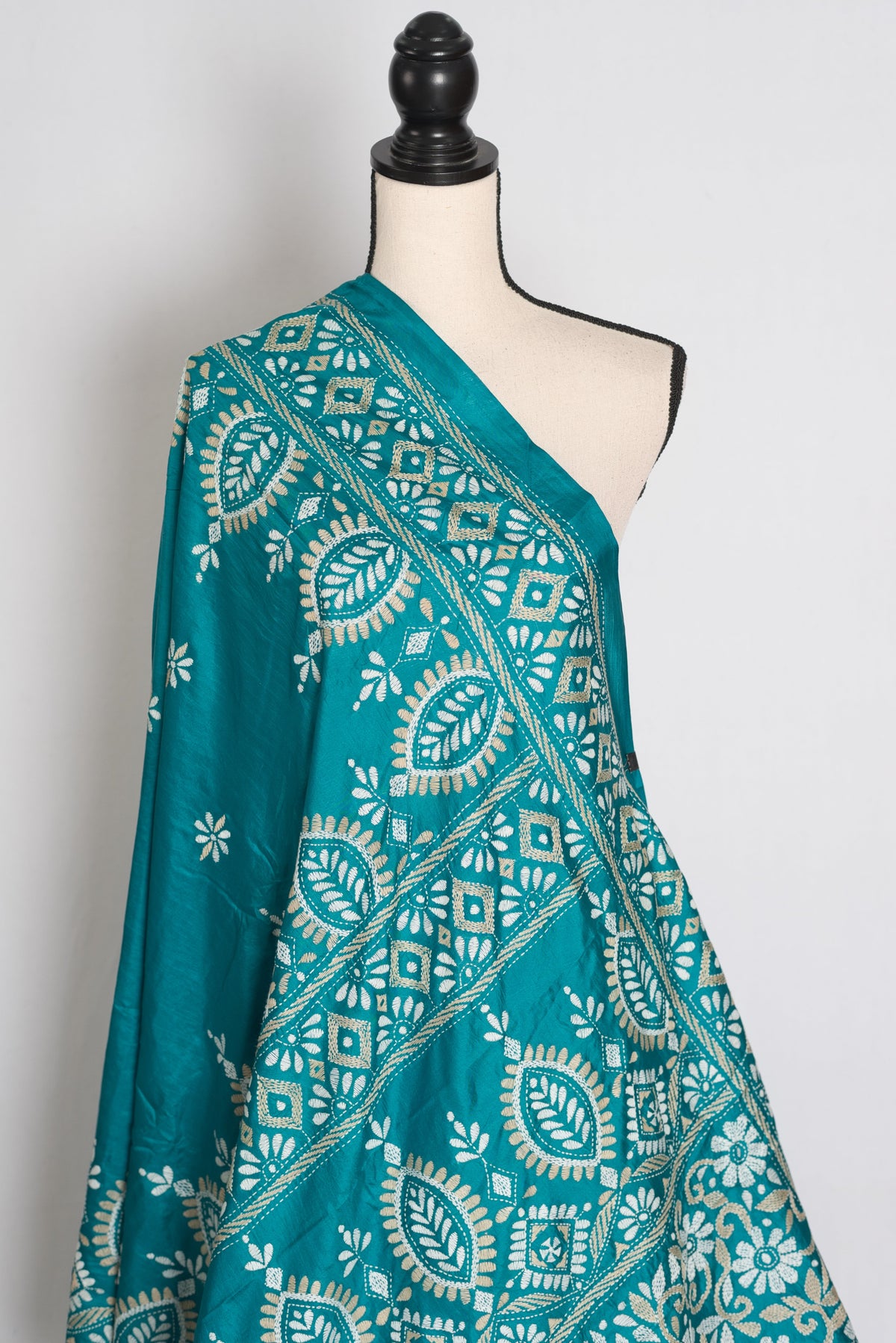 Mahua : Green Pure Silk Hand-Embroidered Kantha Stitch Saree | Silk Mark
