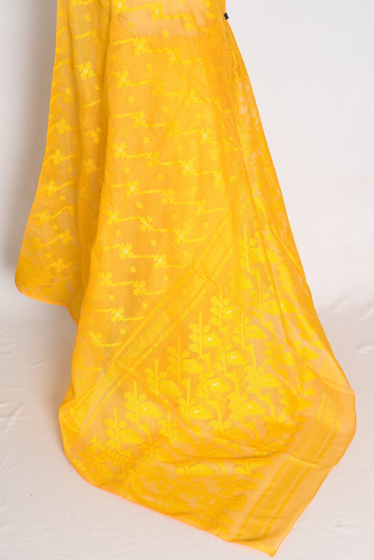 Juhi : Bright Yellow Soft Blended Cotton Jamdani Saree