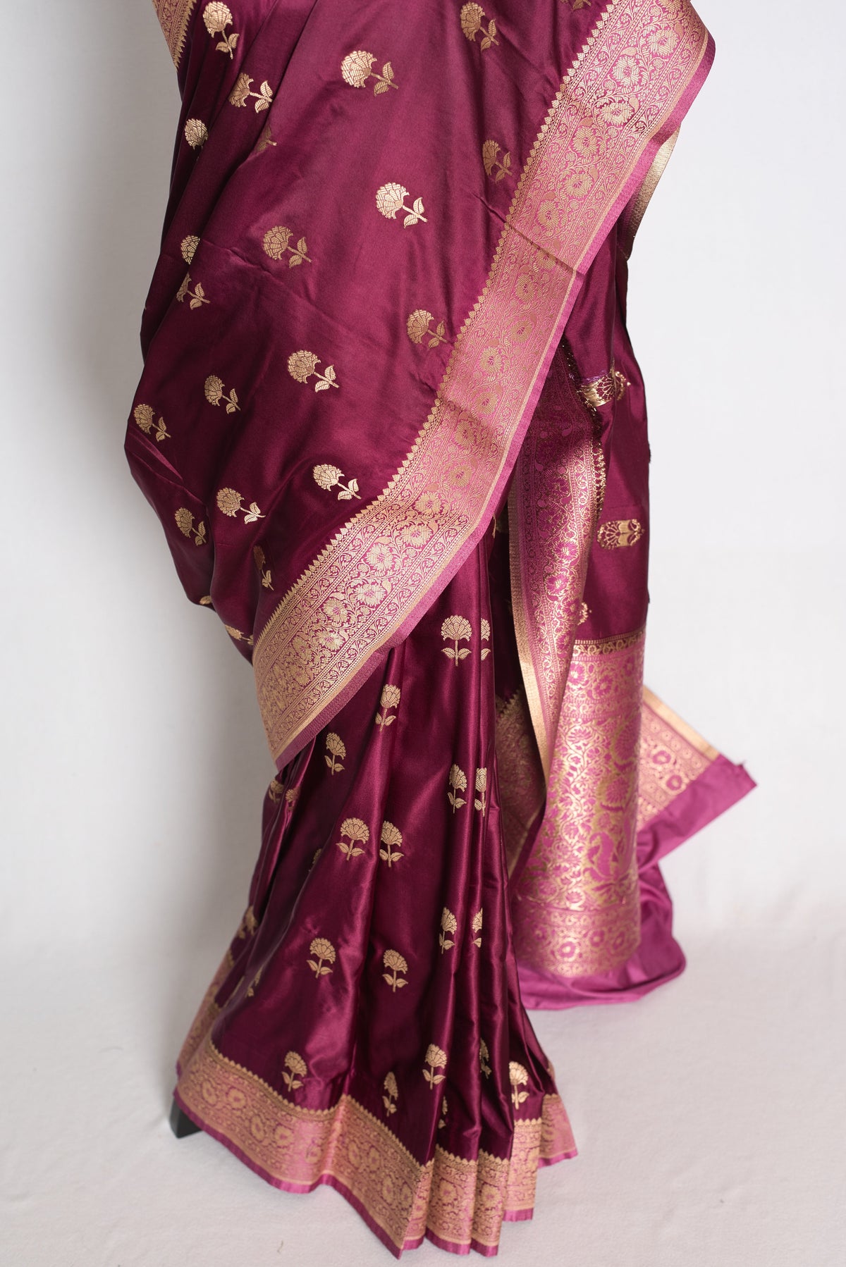 Ritaja : Deep Wine and Pink Semi Mashru Banarasi Silk Saree with 42 Size Blouse