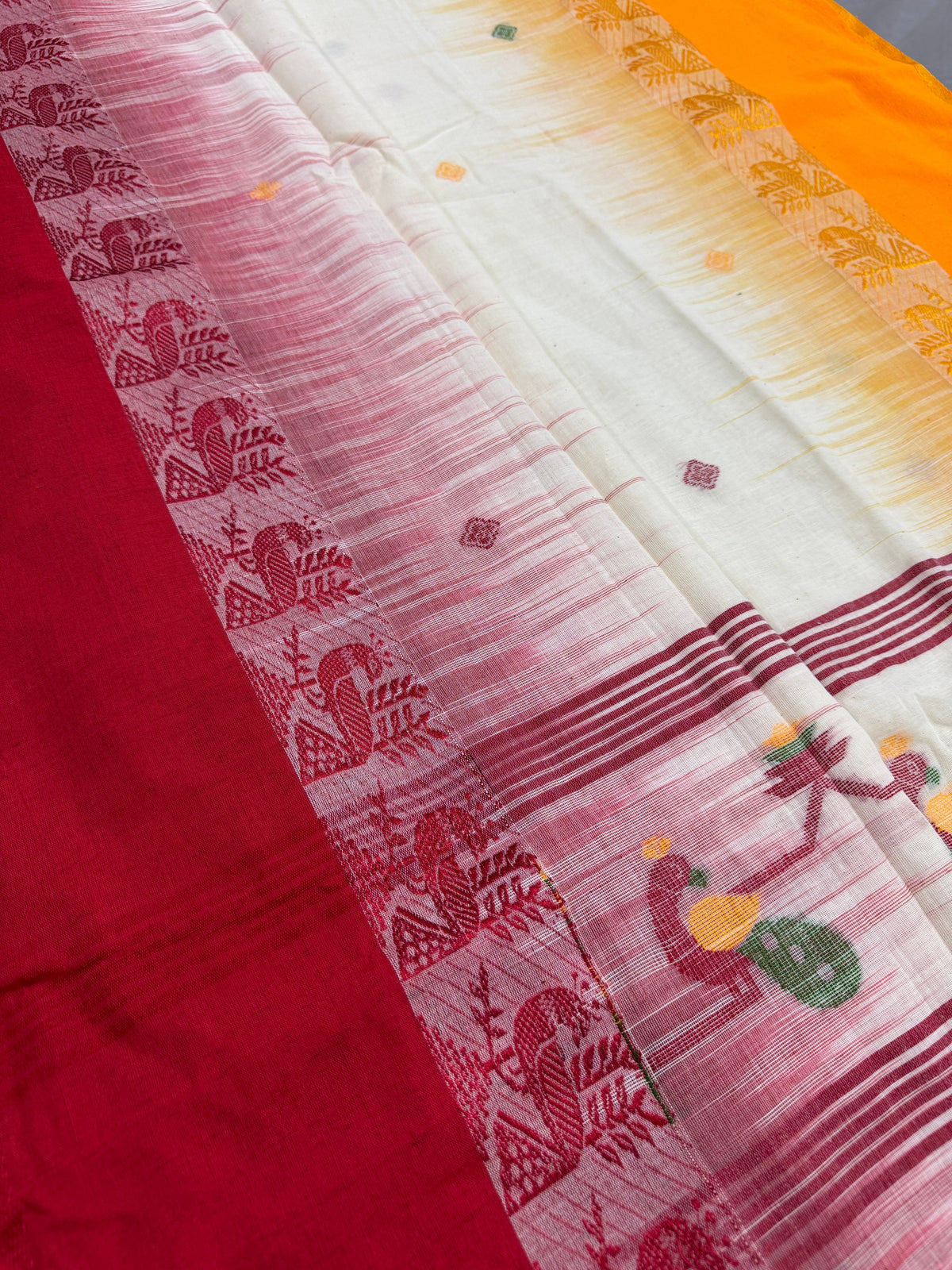 Bidisha : Off White Soft Cotton Bengali Handloom Saree