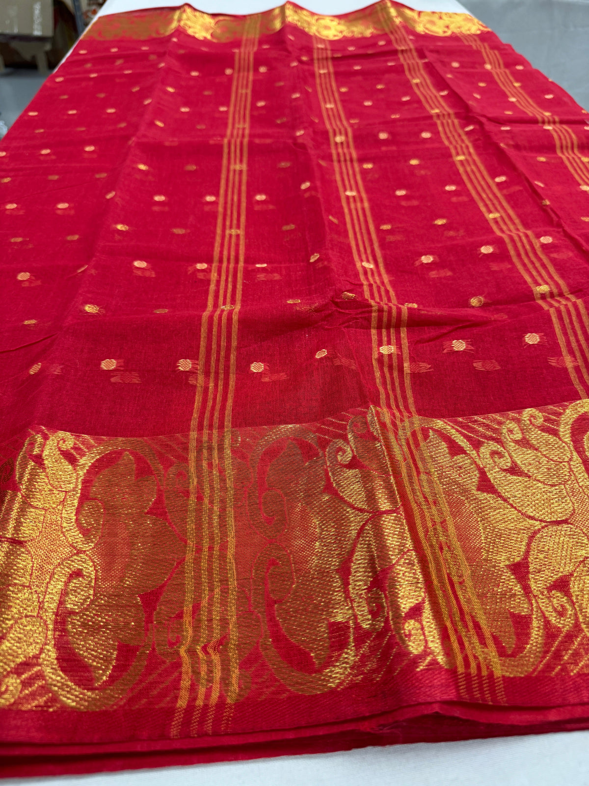 Apala : Crimson Red and Gold Bengal Handloom Pure Cotton Tant Saree