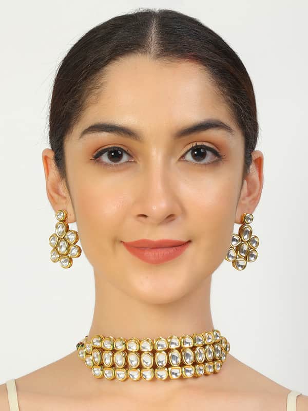 Designer Golden and White Kundan Choker With Earrings