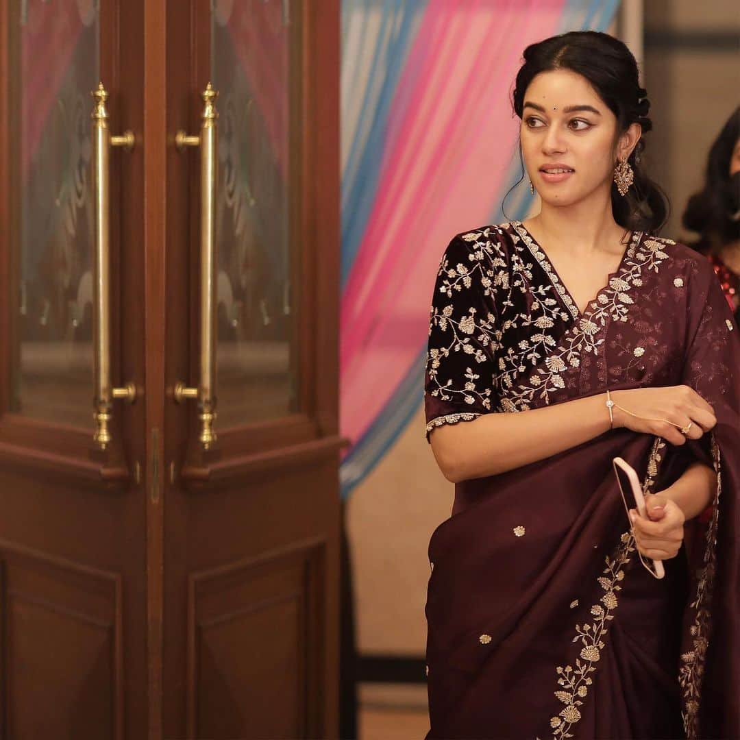 Designer Organza Silk Saree with Cutdana Handwork Border