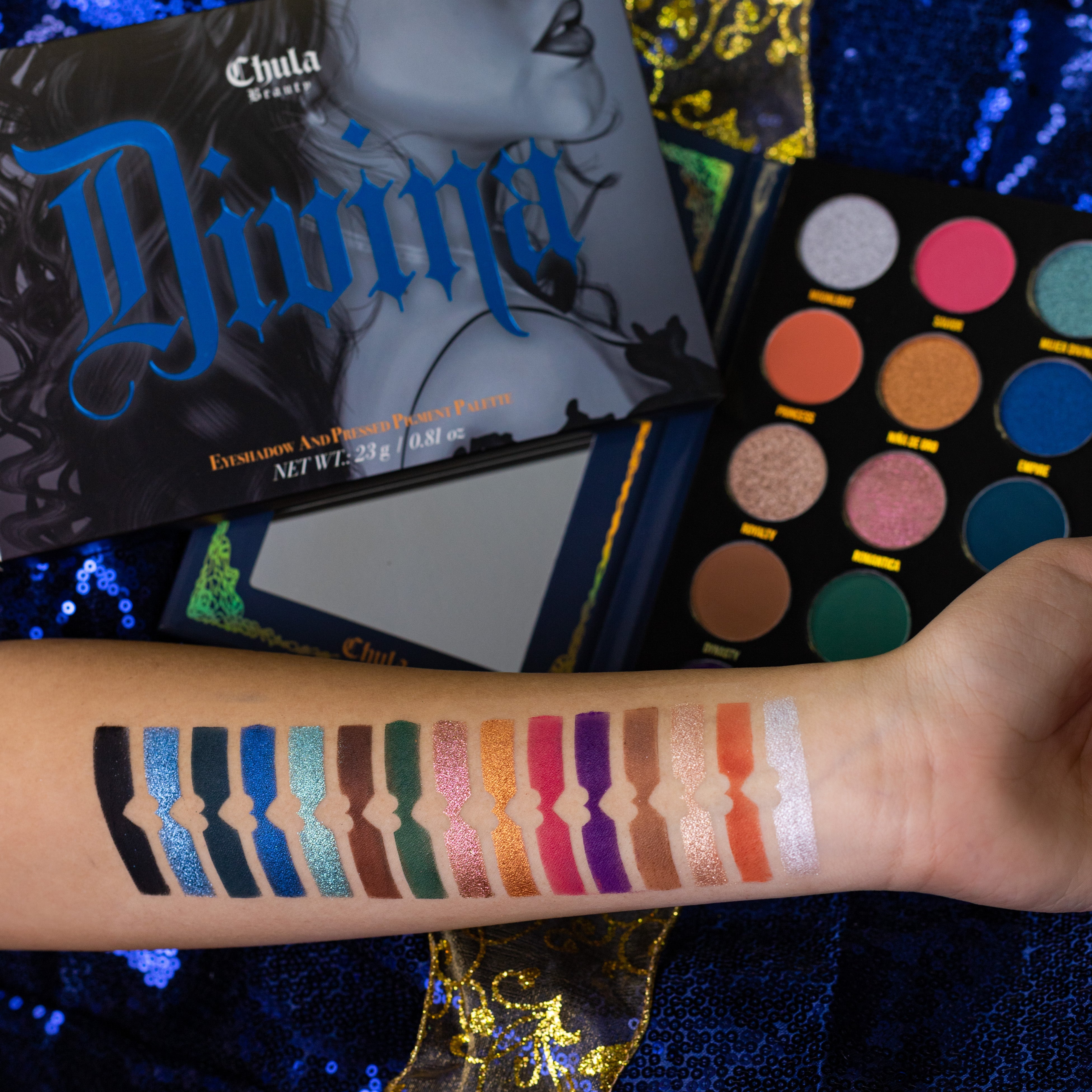 Divina Eyeshadow Palette