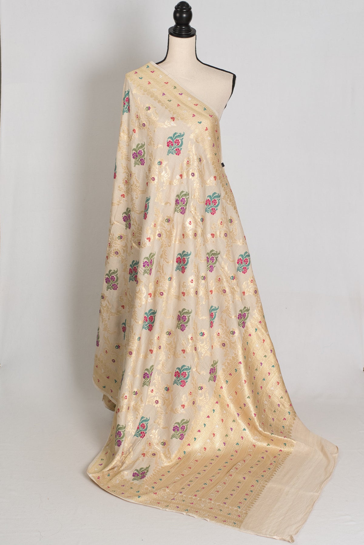 Reena : Beige & Gold Tussar Georgette Banarasi Saree with Minakari Floral Jaal