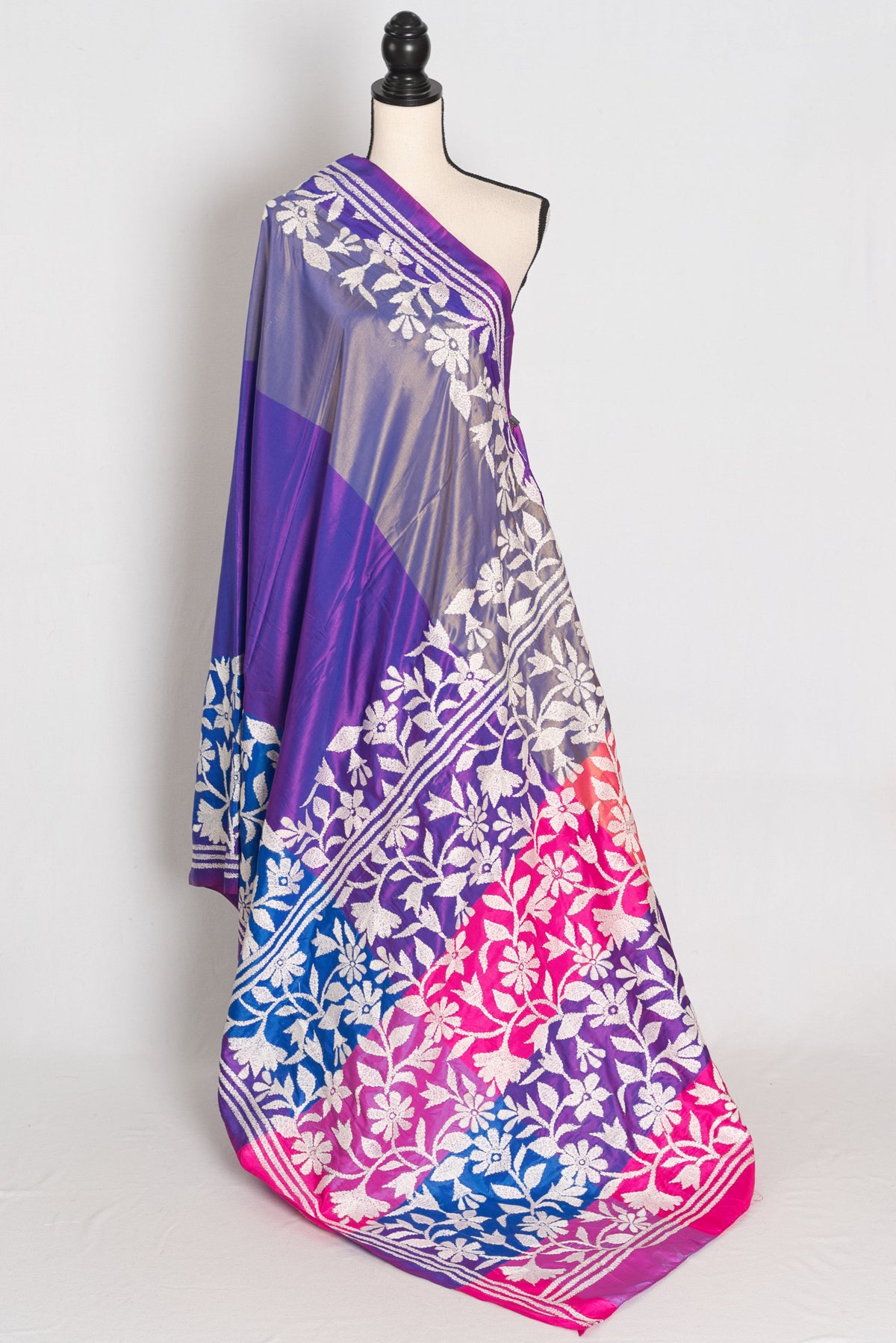 Sandhya : Purple Semi Silk Kantha Stitch Saree | Hand-Embroidered