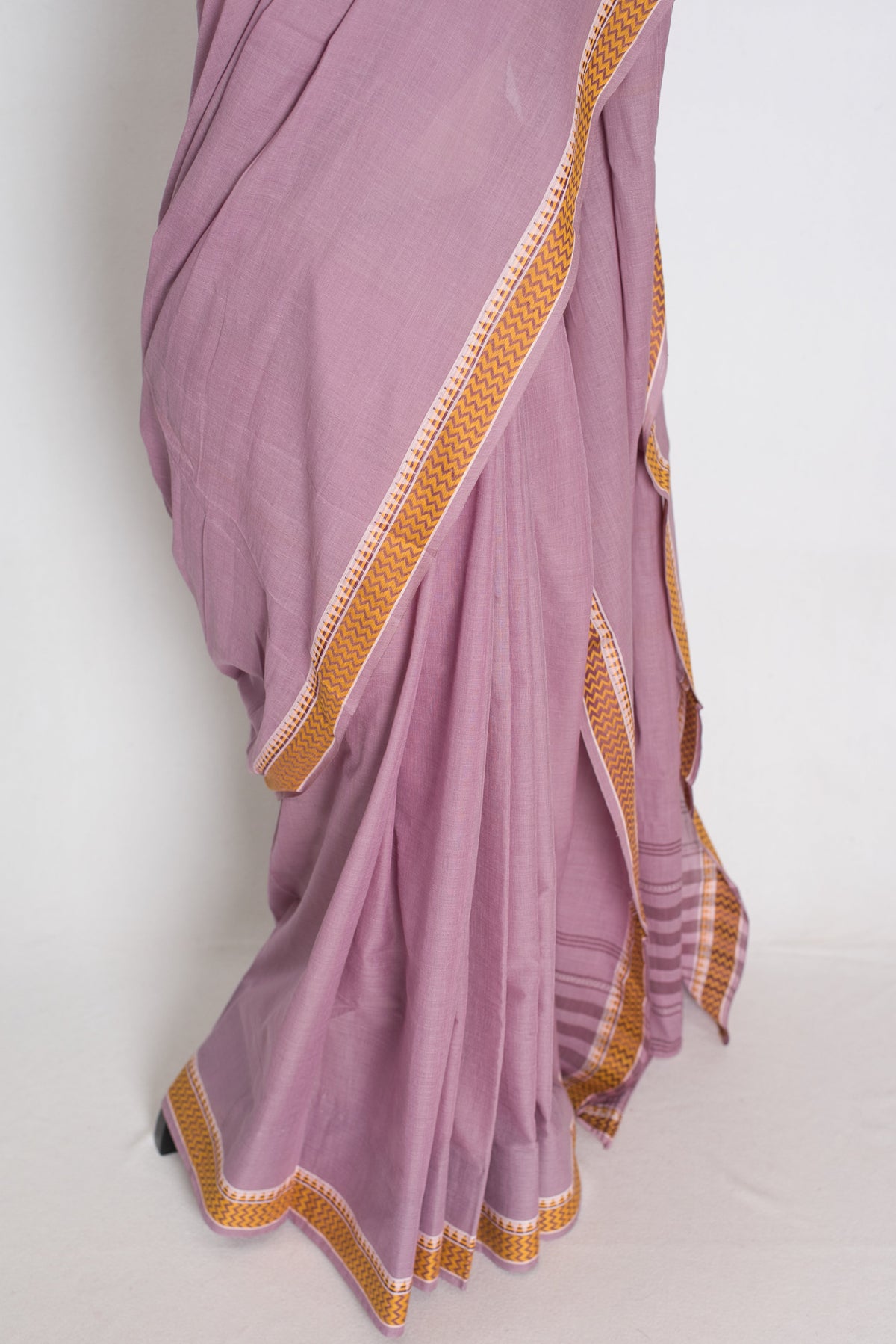 Mita – Mauve Soft Cotton Dhaniakhali Saree with Sleek Yellow Border