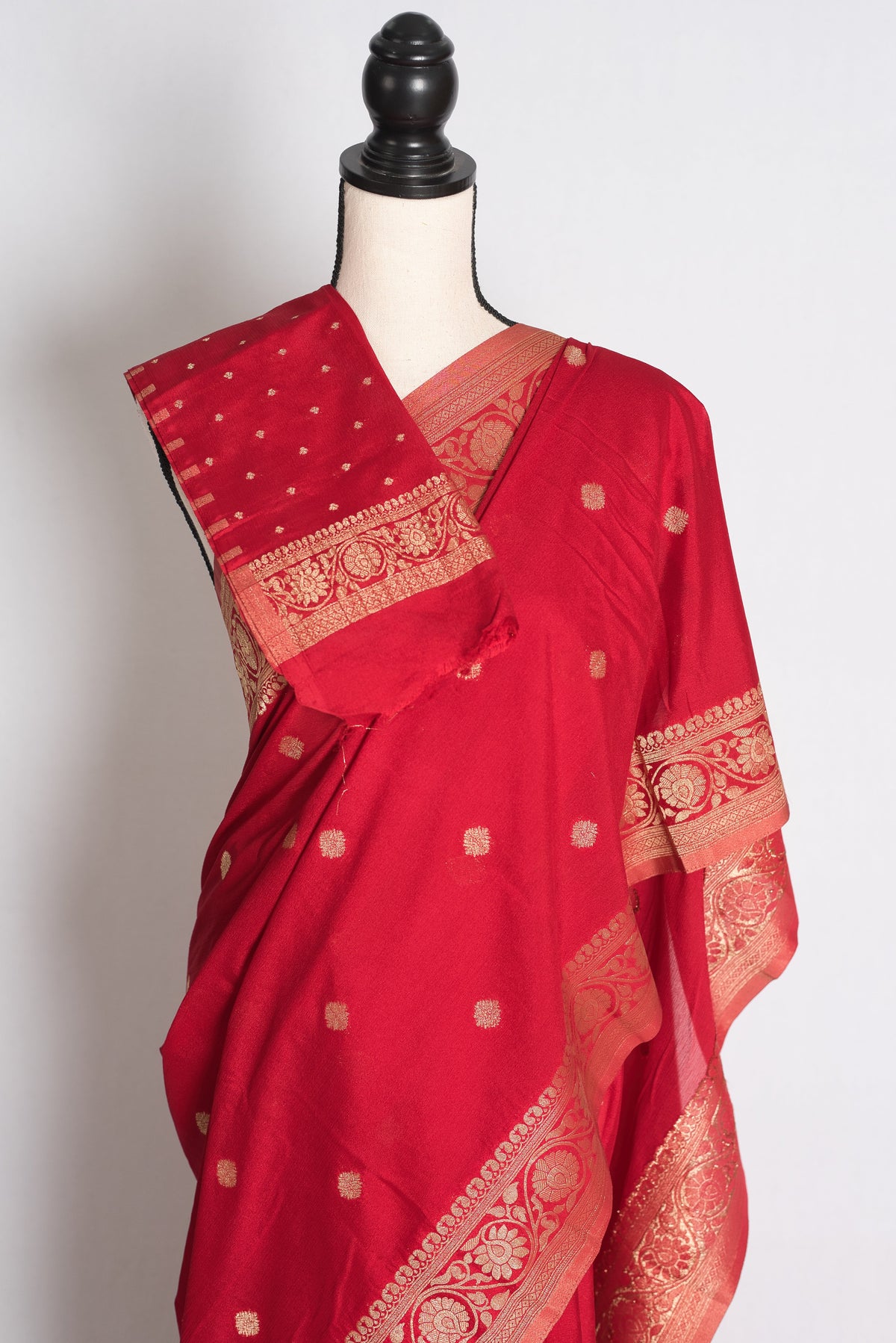 Rikta: Red and Gold Lightweight Semi Georgette Banarasi Saree