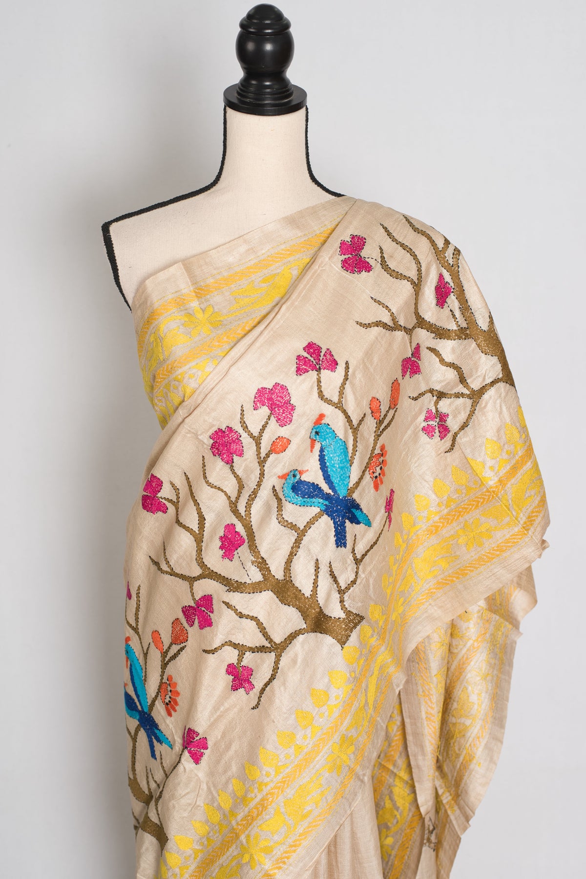 Srija : Beige and Yellow Hand Embroidered Kantha Stitch Pure Gachi Tussar Saree