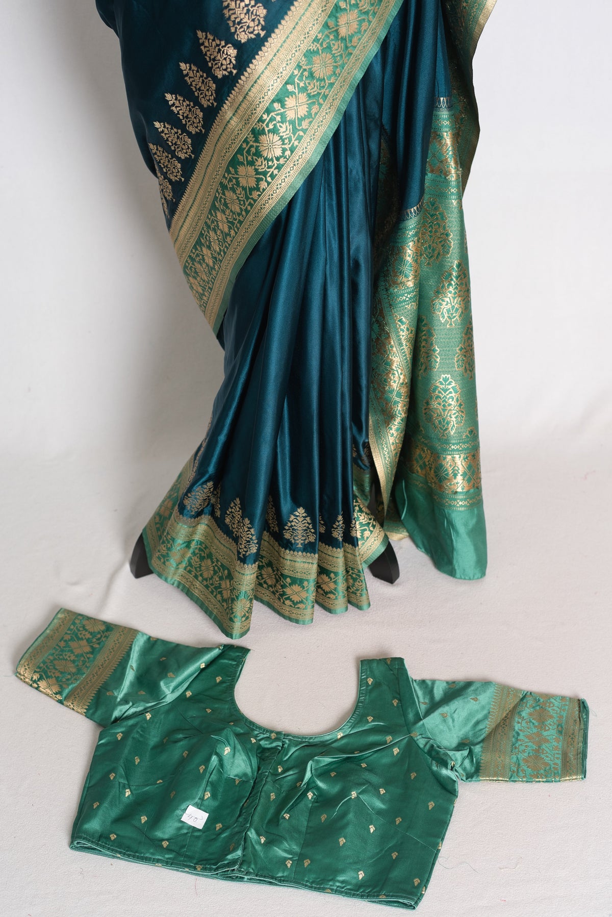 Aarna: Blue Semi Mashru Valkalam Banarasi Silk Saree with 40 Size Blouse