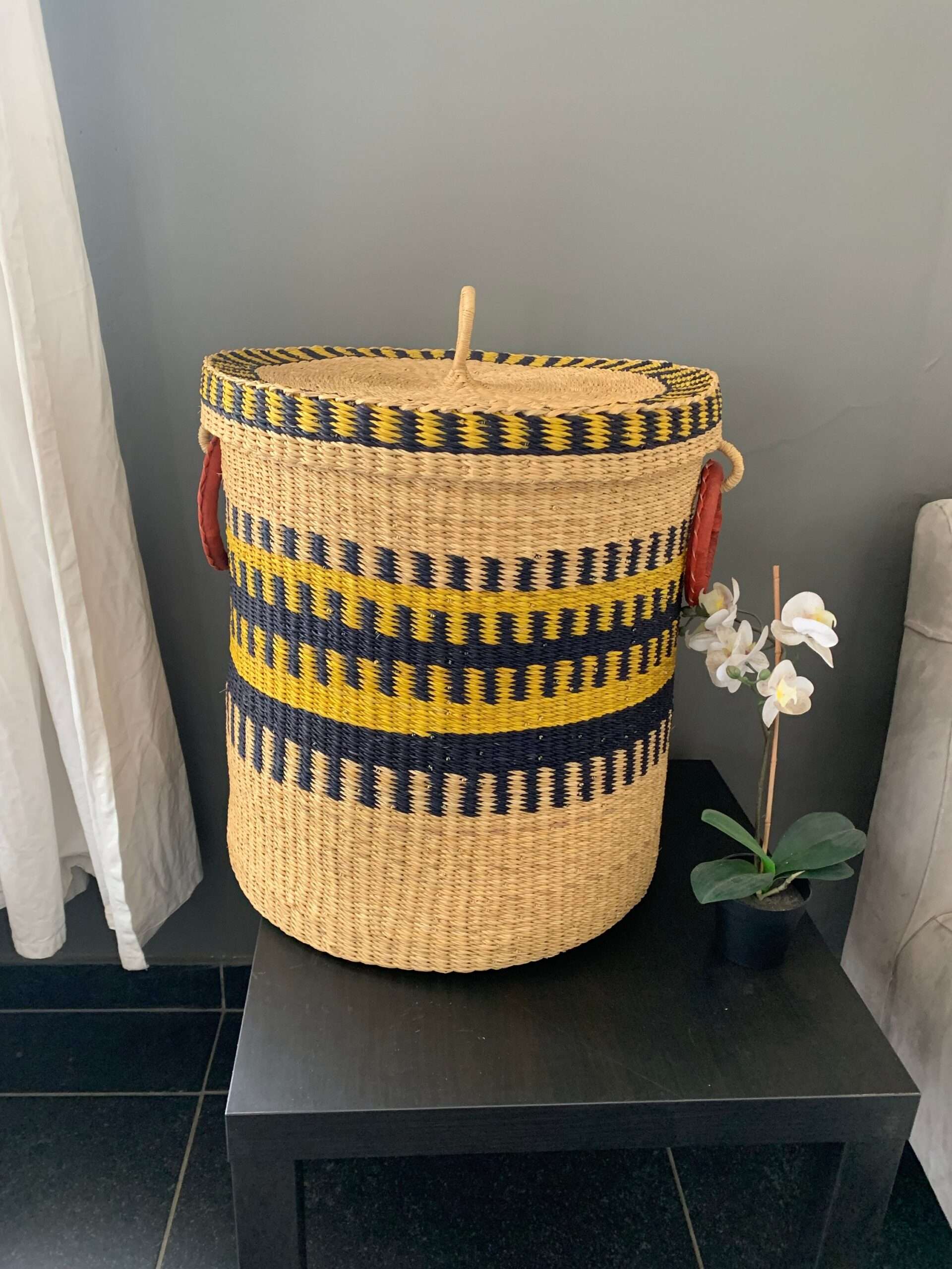 AYURI Laundry basket with lid