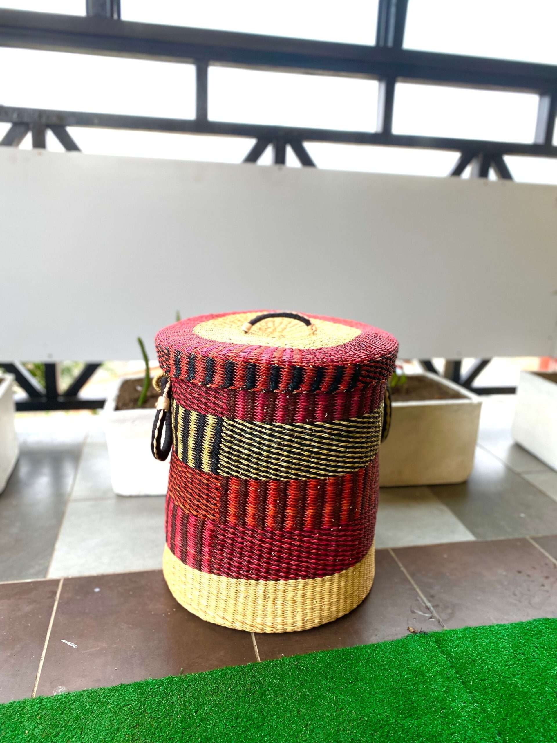 LULU Laundry basket with lid