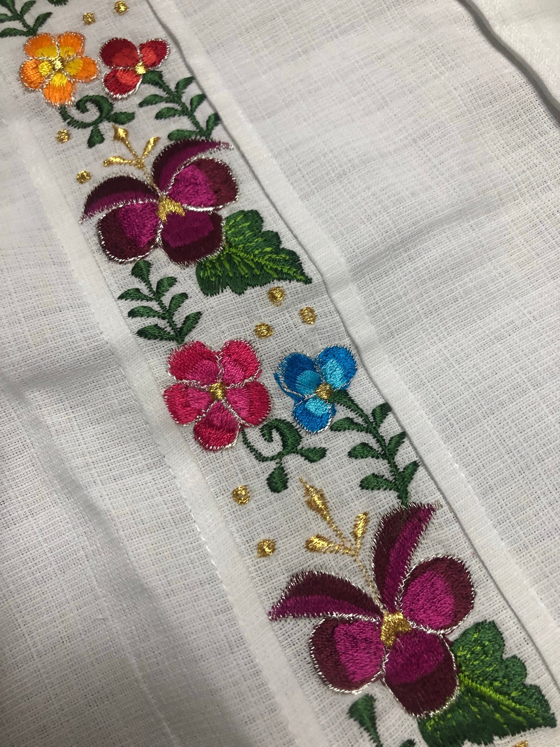 Men’s Guayabera Floral White