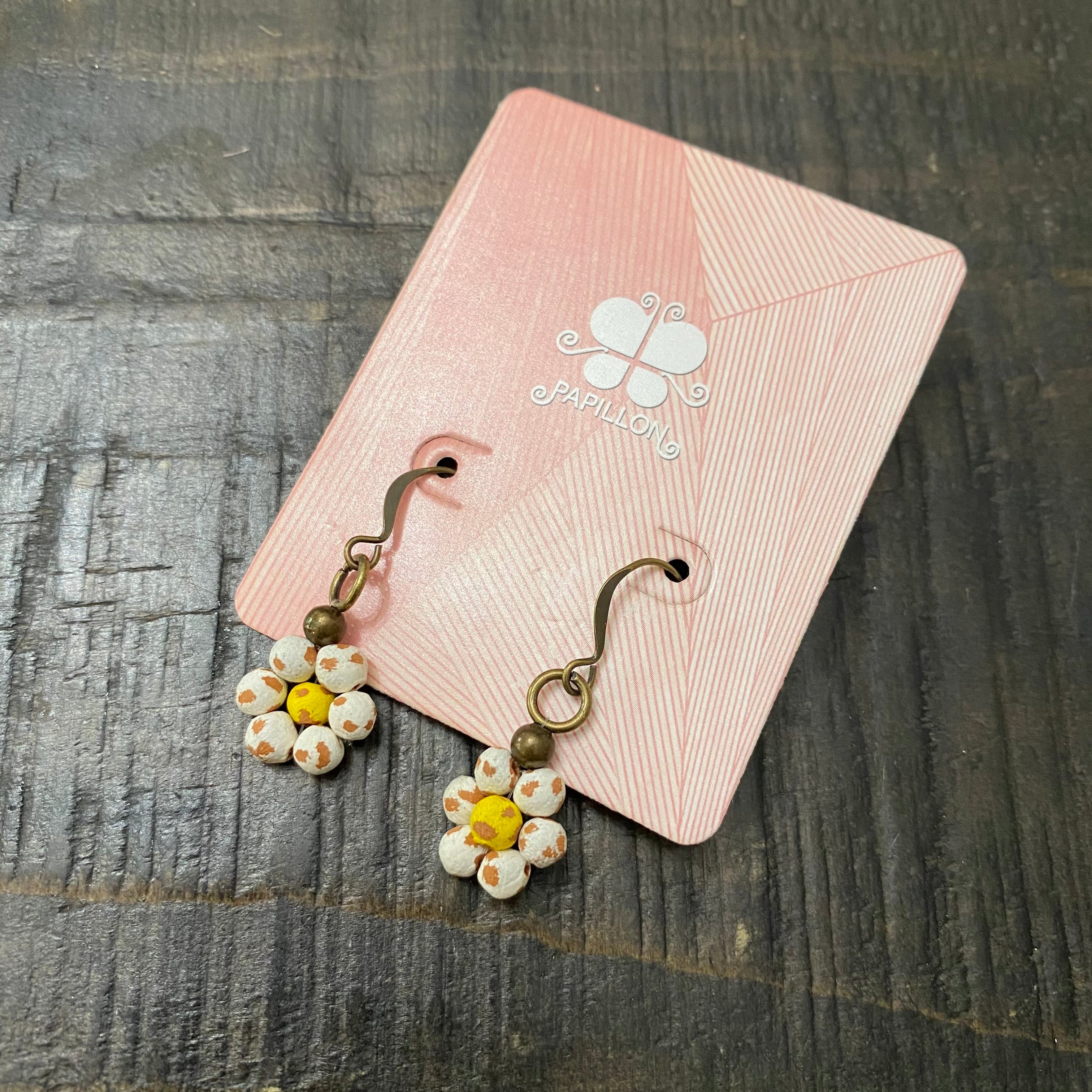 Ceramic Daisy Earring