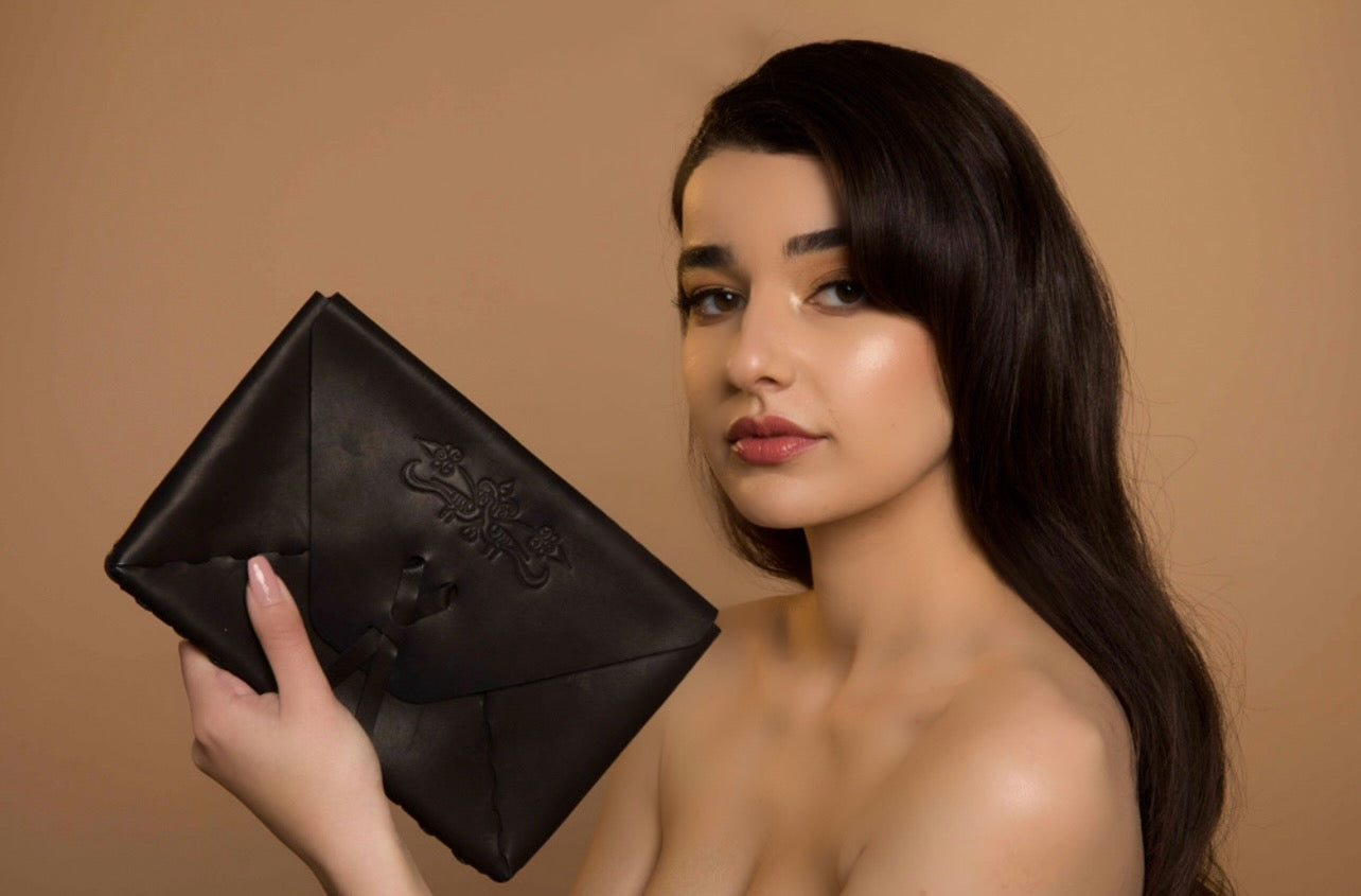 Sirahar Leather Ladies Clutch