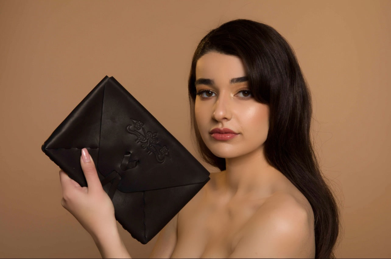 Sirahar Leather Ladies Clutch