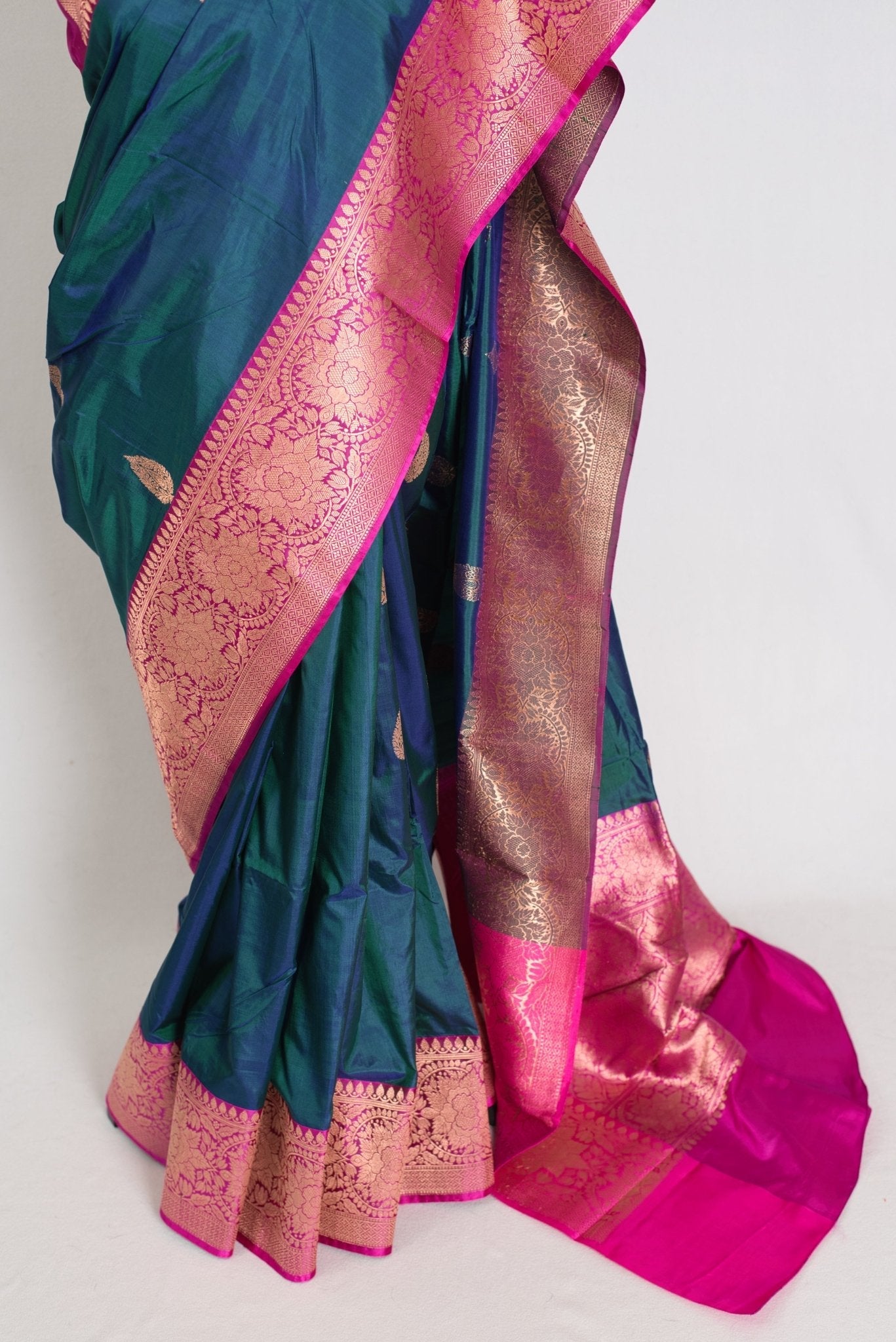 Jaya : Certified Silk Banarasi Saree in Peacock Green and Pink