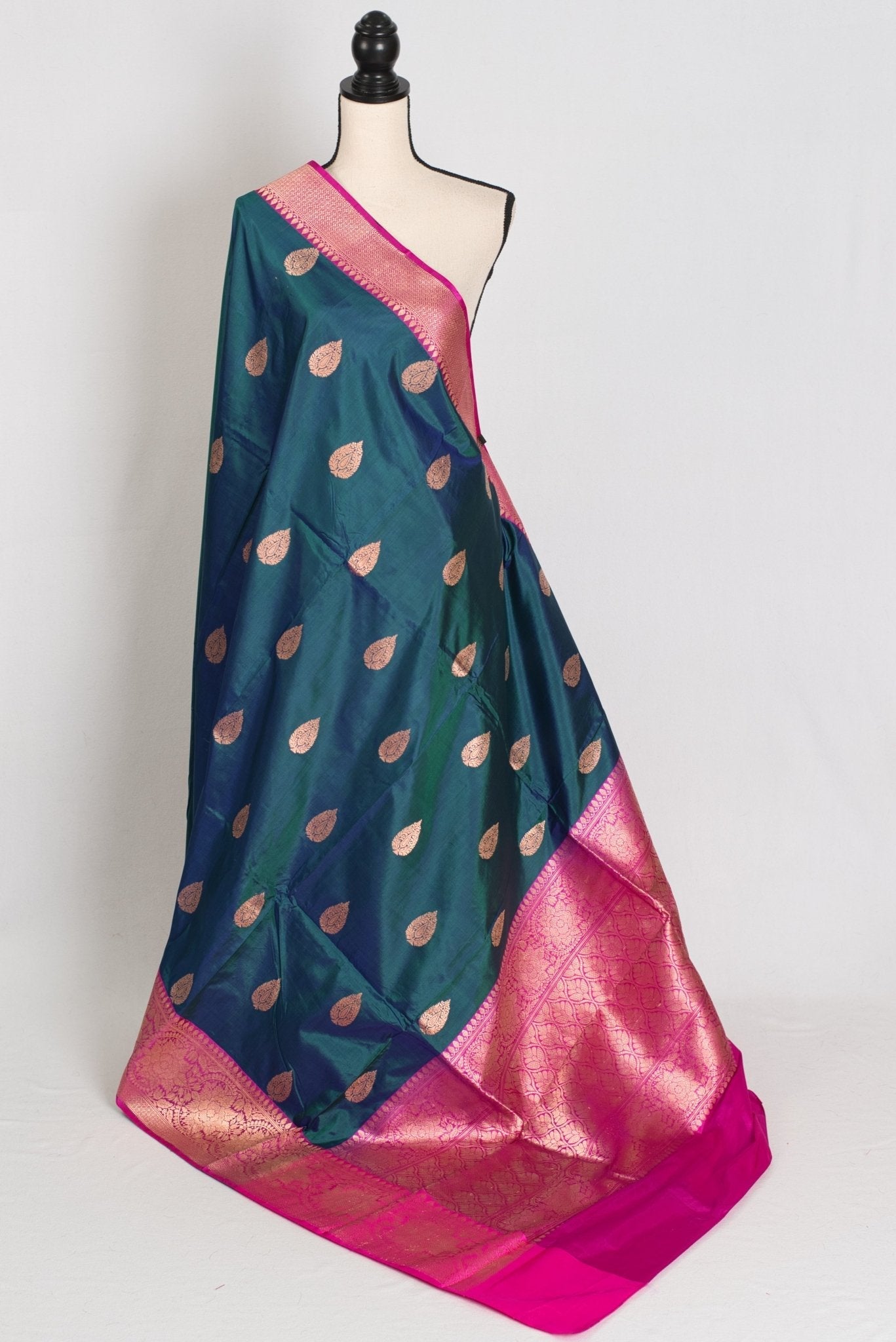 Jaya : Certified Silk Banarasi Saree in Peacock Green and Pink