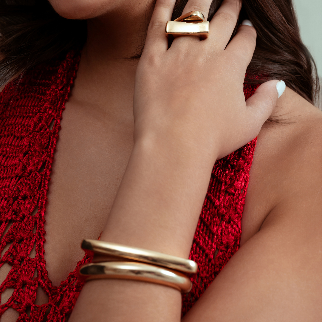 Luna Asymmetric Ring