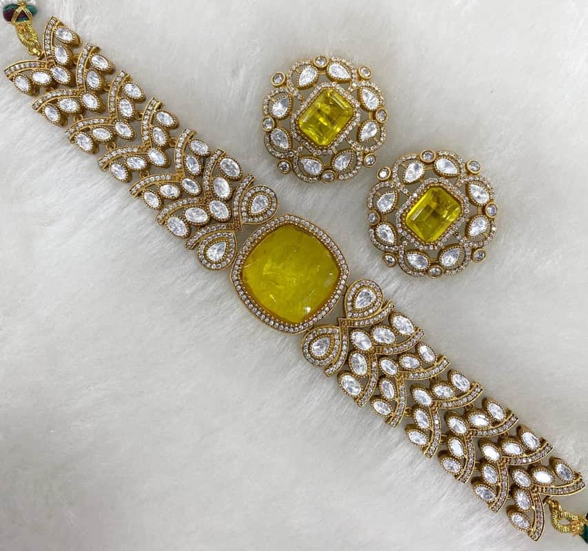 Moisaanite Doublet Natural Stone Designer Chokar Set with Earrings