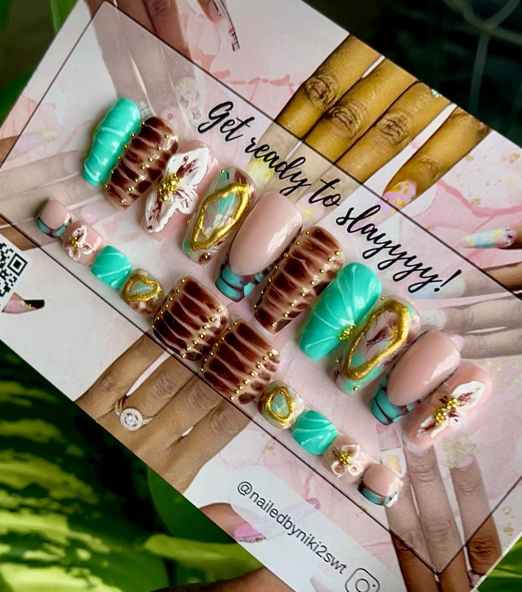 Aubrie Deluxe Mani Pedi Combo