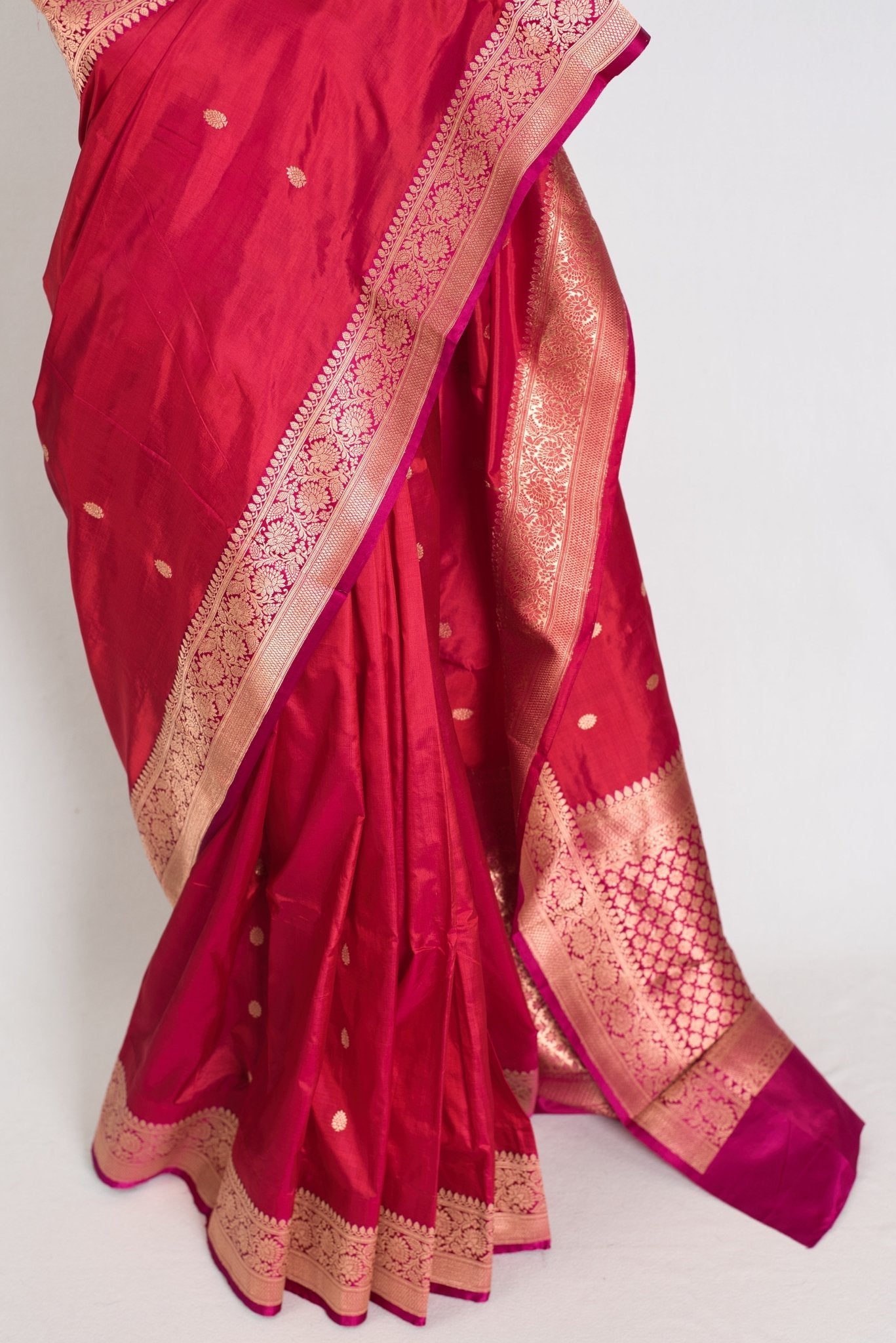 Nargis : Certified Silk Banarasi Saree in Rosy Red and Magenta