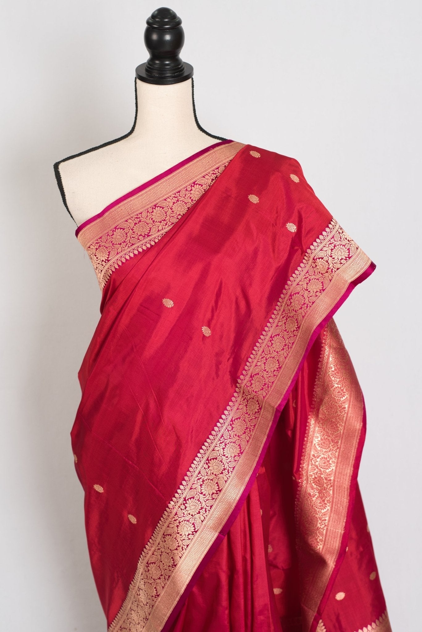 Nargis : Certified Silk Banarasi Saree in Rosy Red and Magenta