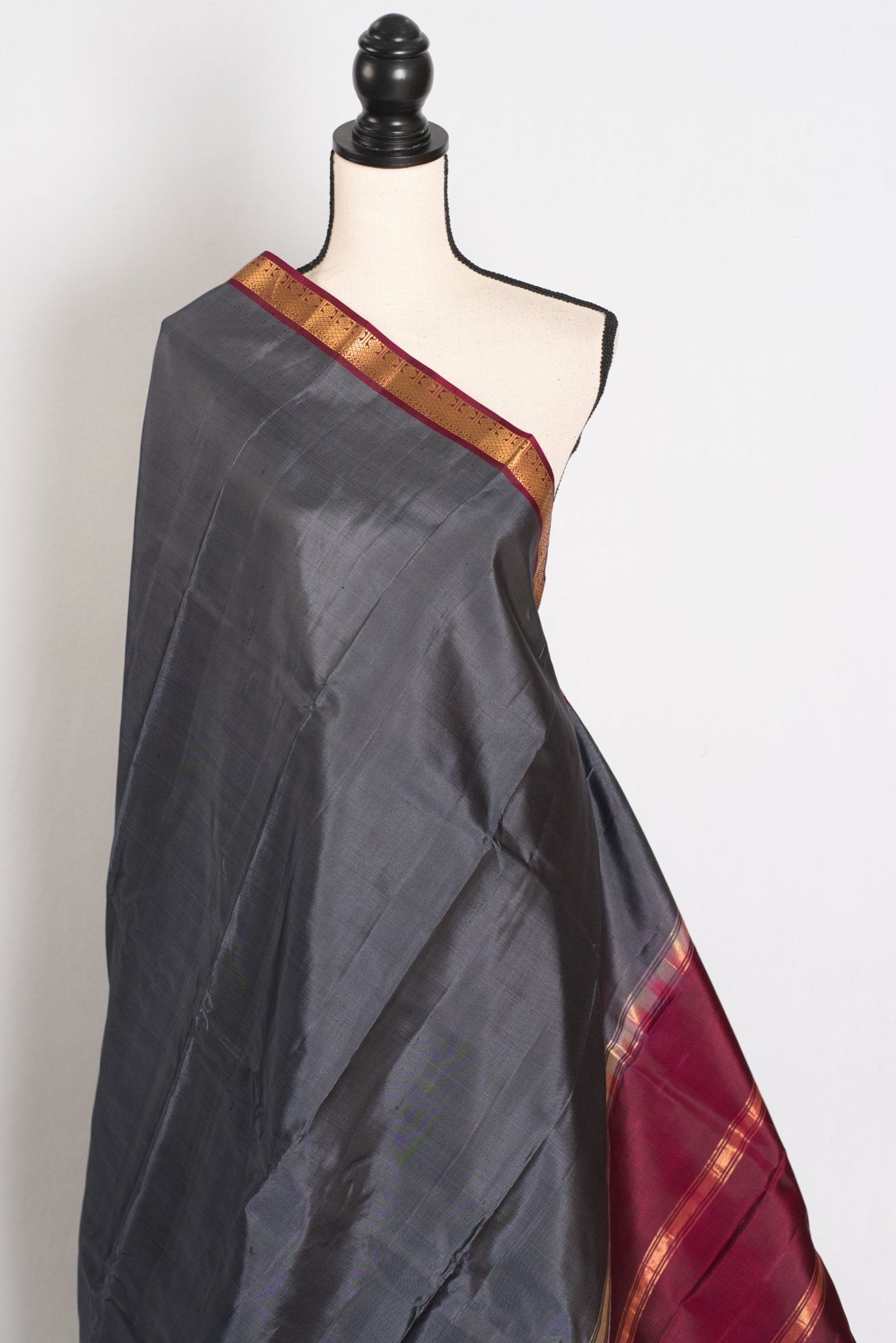 Radha : Gray and Maroon Kanjivaram Silk Saree with Small Golden Zari Border