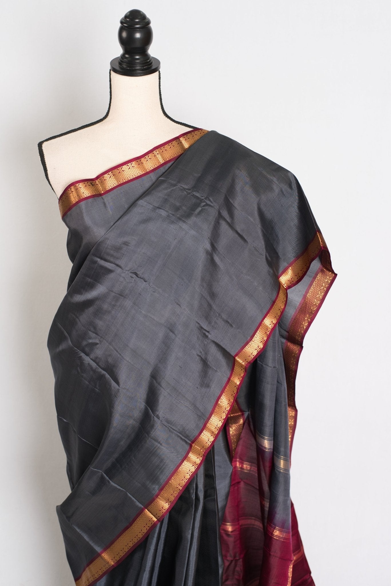 Radha : Gray and Maroon Kanjivaram Silk Saree with Small Golden Zari Border
