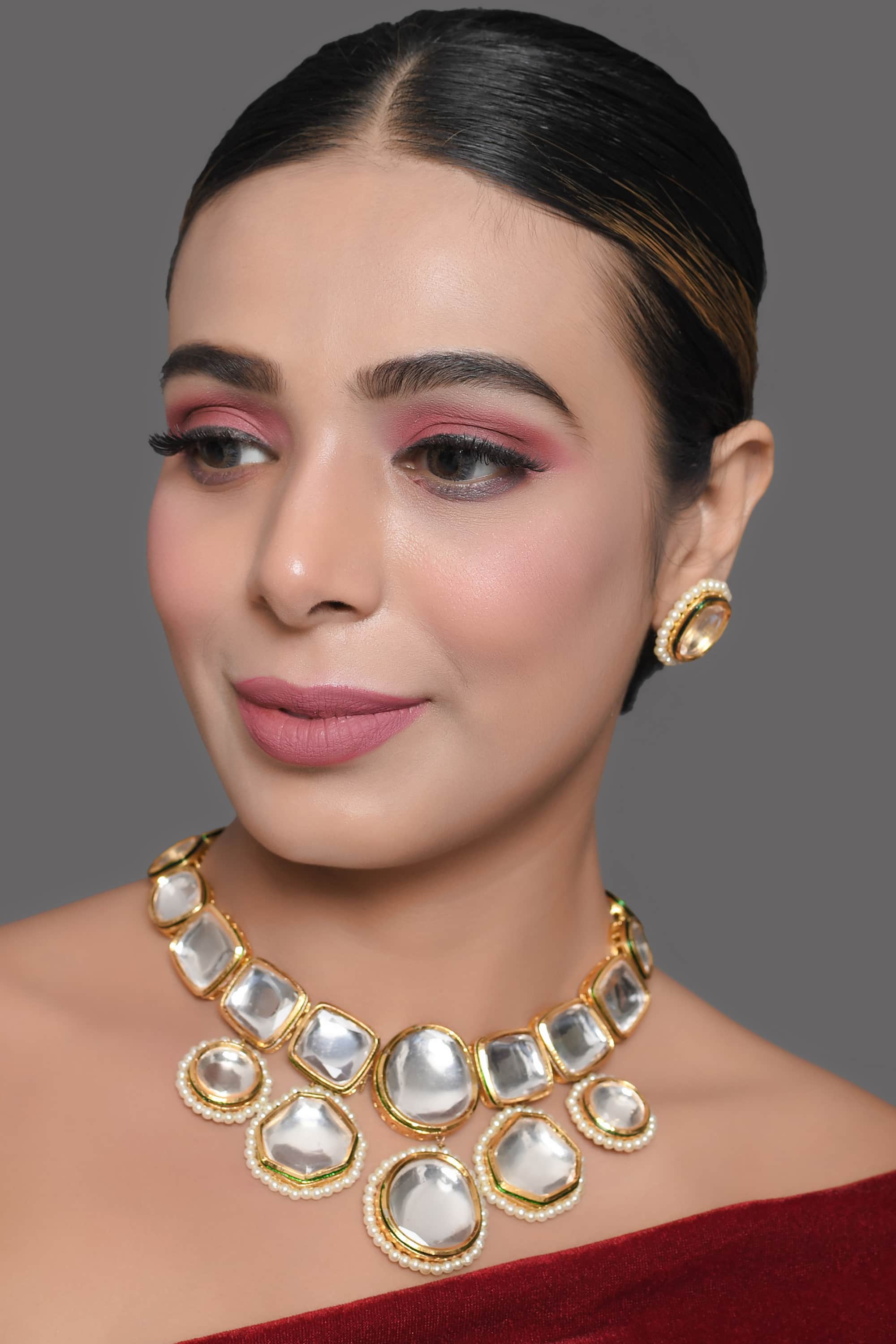 Royal Kundan Necklace with Matching Earrings