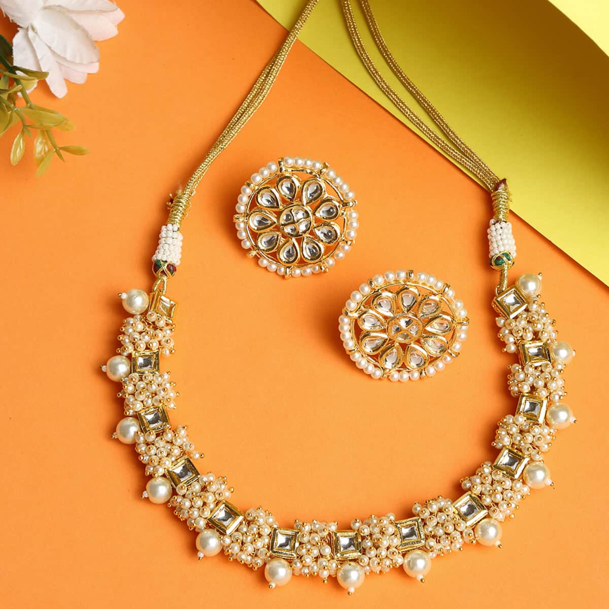White Pearl Kundan Choker With Studs
